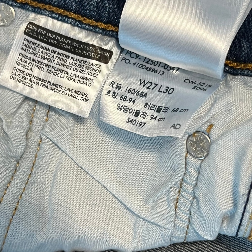 Levis 501 Original Fit Jeans Womens 27x30 Medium Wash Straight Leg Button Fly - Picture 9 of 11